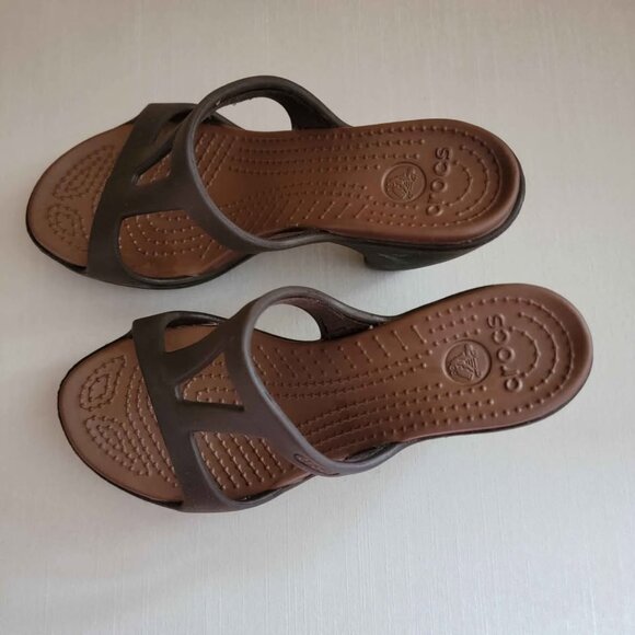 Crocs Brown Block Heel Sandal - Picture 3 of 6
